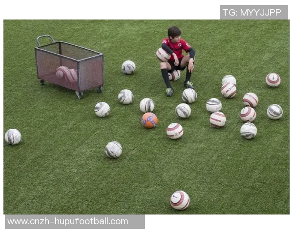 皇马足球服的魅力与历史探秘,展现足球文化的独特风采与激情 皇马足球服的魅力与历史探秘,展现足球文化的独特风采与激情